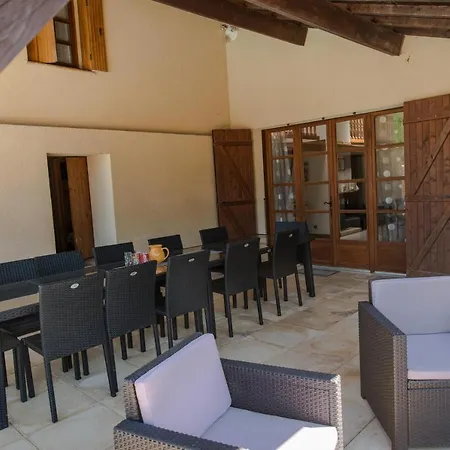 Spacieux 410 M Holiday home
